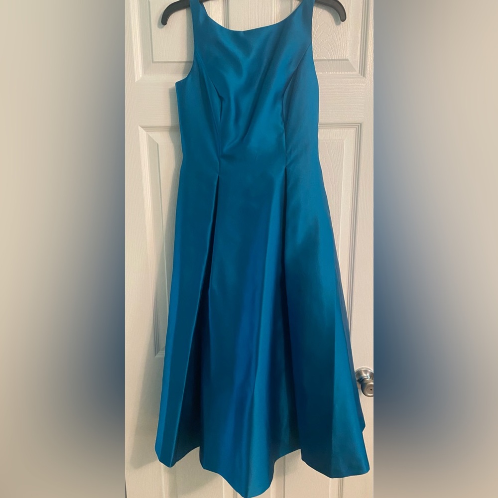 Adrianna Papell Vibrant Blue Dress only worn once